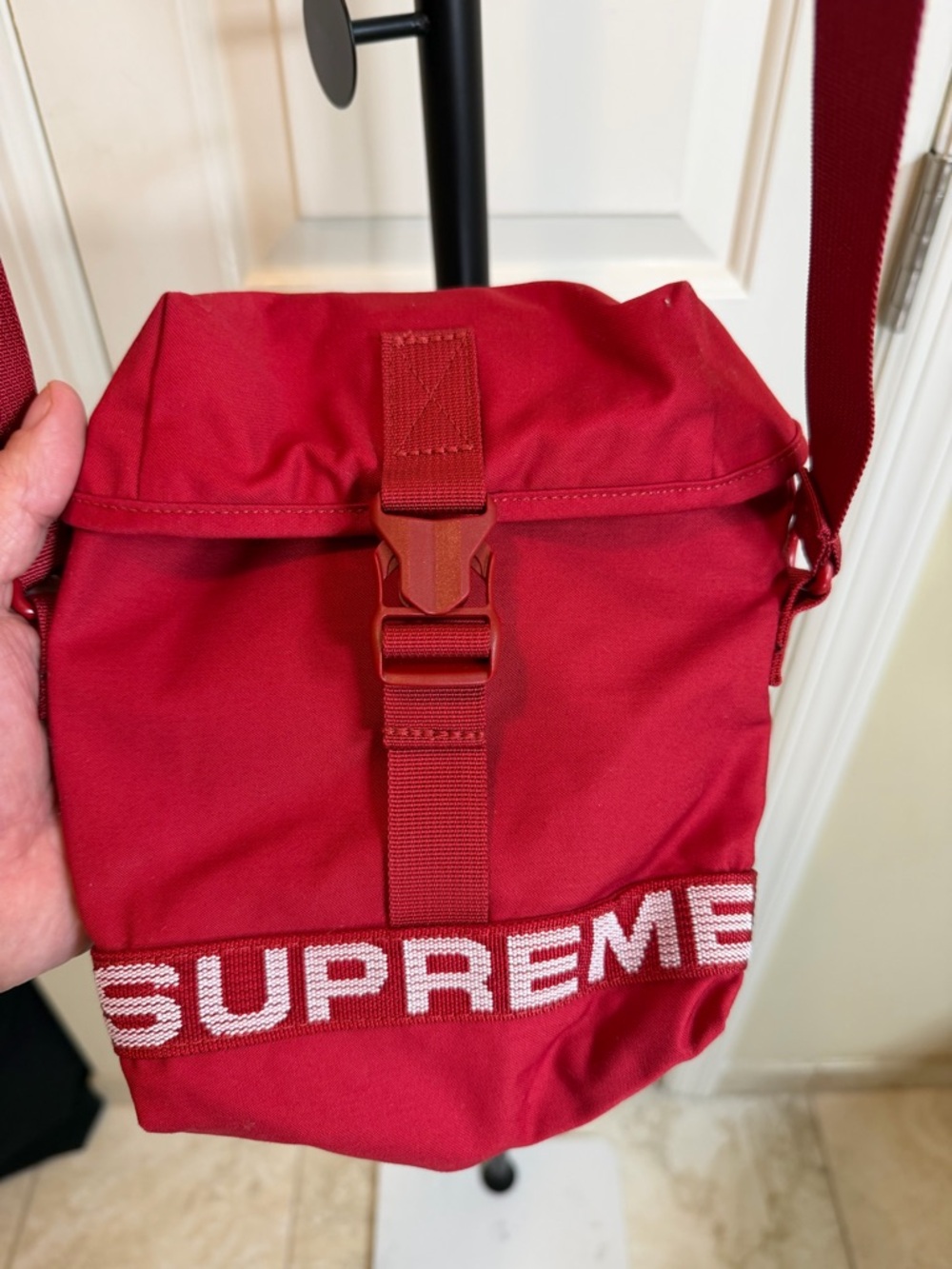 Supreme shoulder bag color Red
